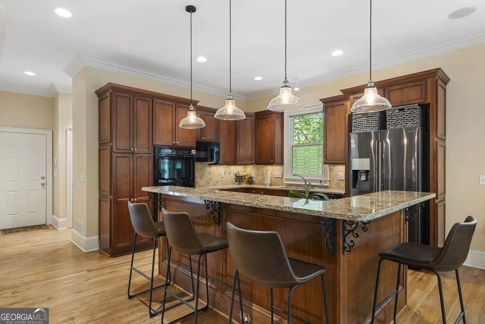 3698 Lakeview DR Tucker, GA 30084