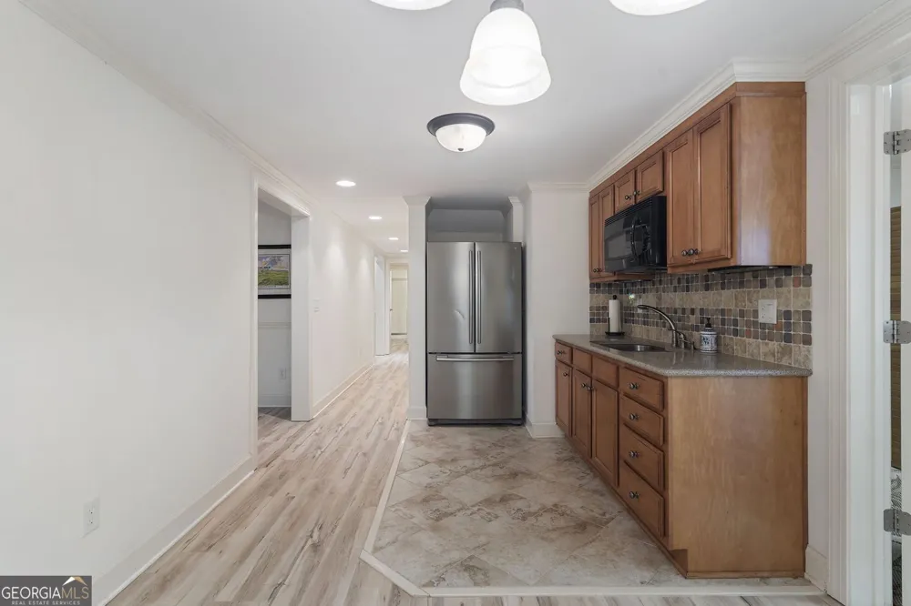 3698 Lakeview DR Tucker, GA 30084