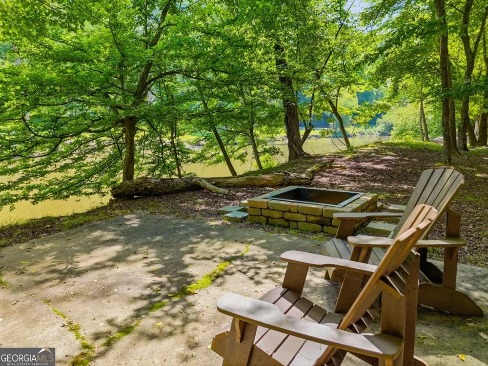 5 W Muller lane Ellijay, GA 30540