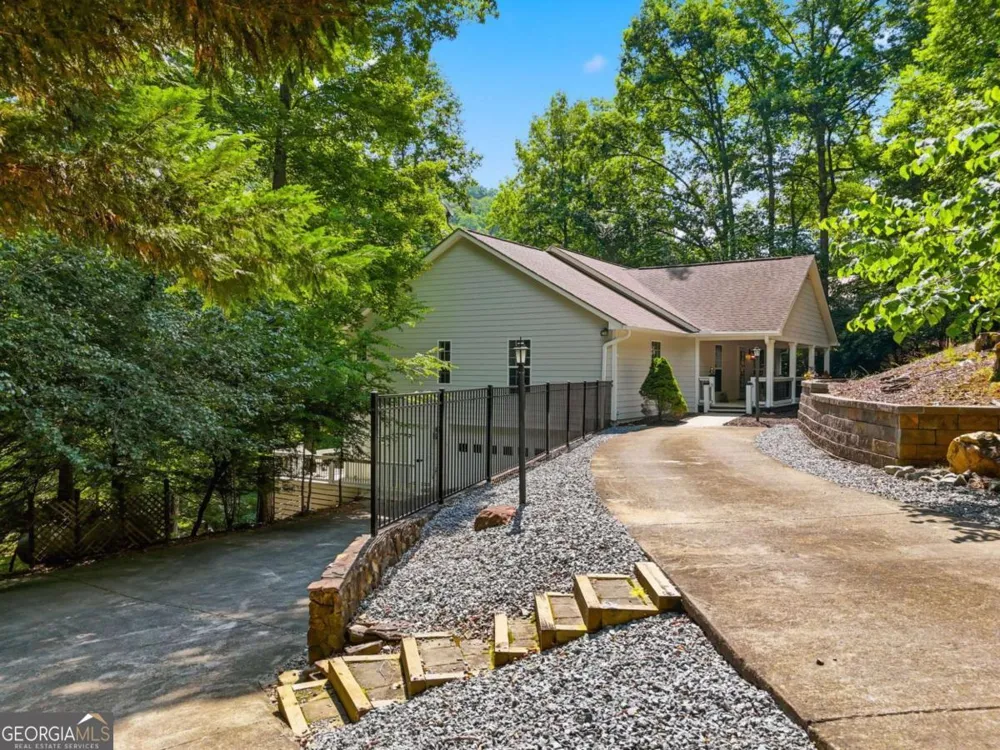 5 W Muller lane Ellijay, GA 30540