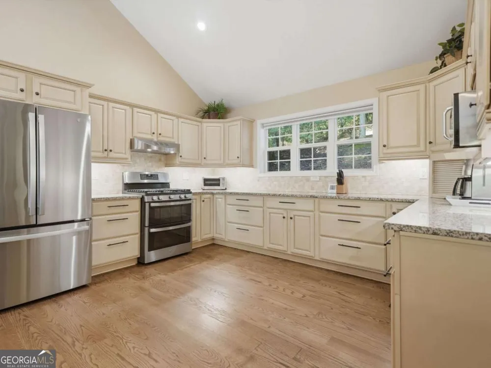 5 W Muller lane Ellijay, GA 30540