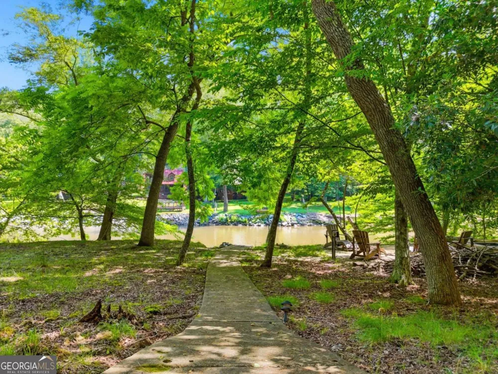 5 W Muller lane Ellijay, GA 30540