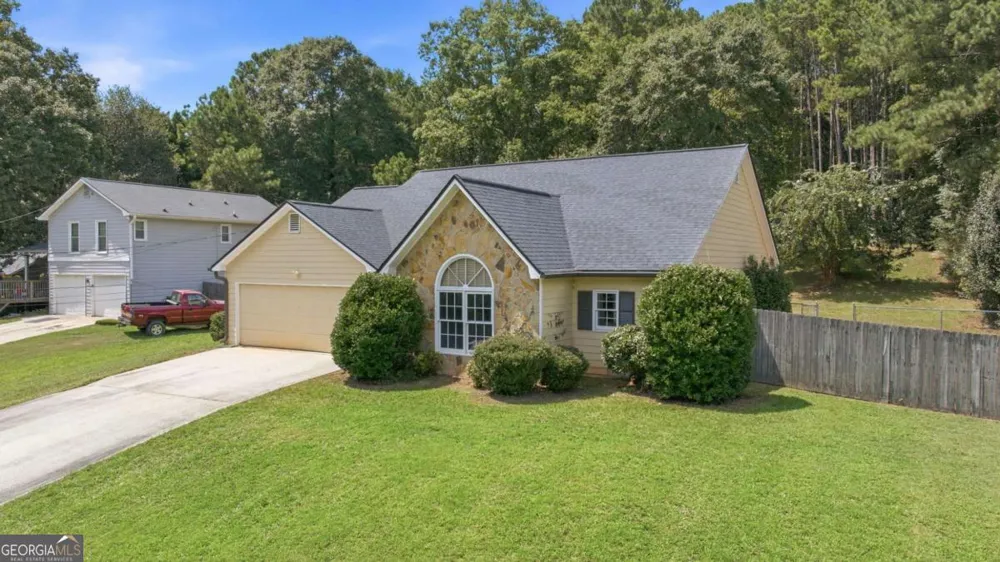 2110 Uniwattee TRL Dacula, GA 30019