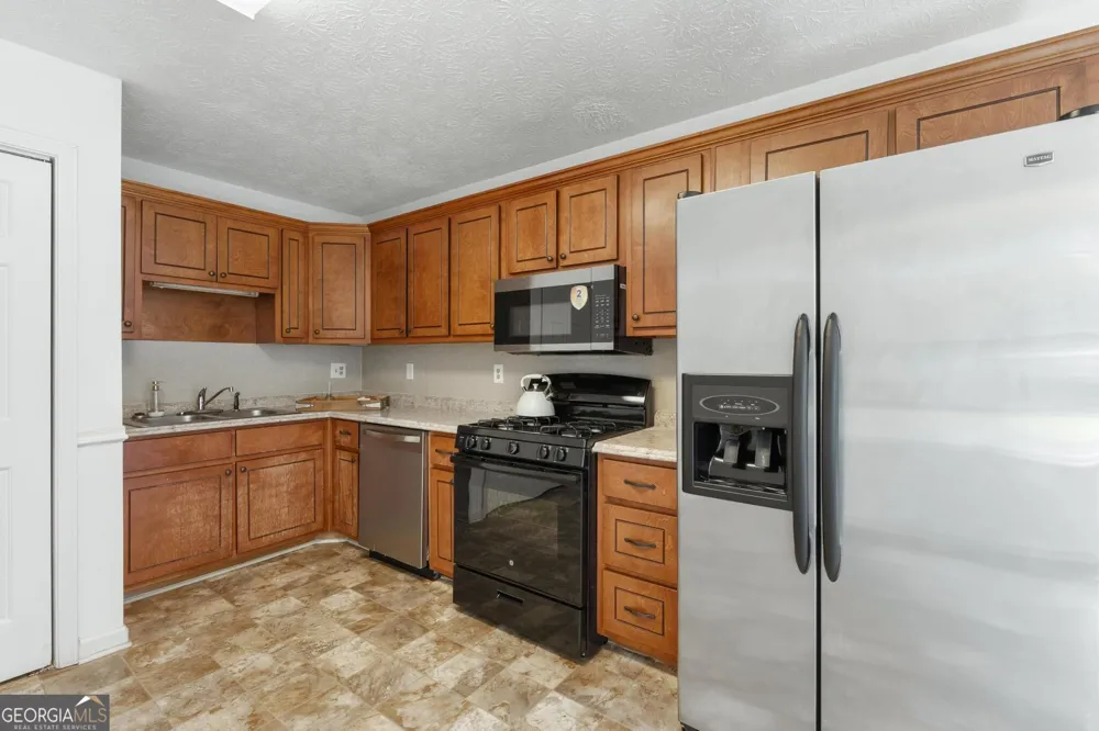 45 Boxwood CT McDonough, GA 30252