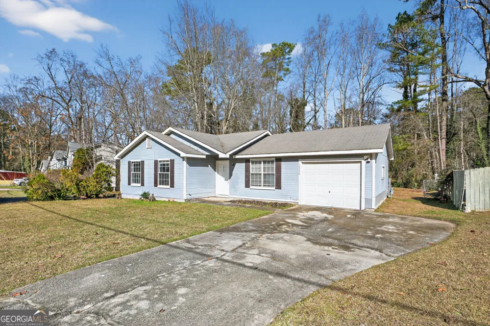10248 Briarbay LOOP Jonesboro, GA 30238