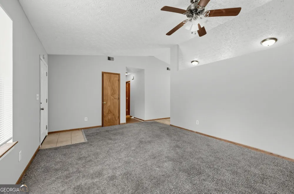 10248 Briarbay LOOP Jonesboro, GA 30238