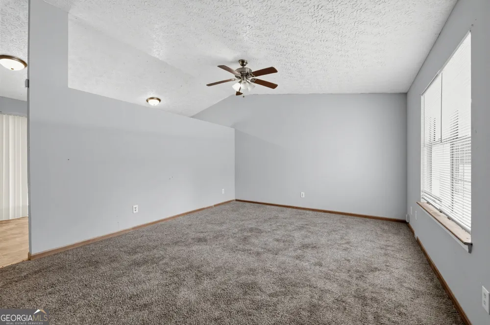 10248 Briarbay LOOP Jonesboro, GA 30238