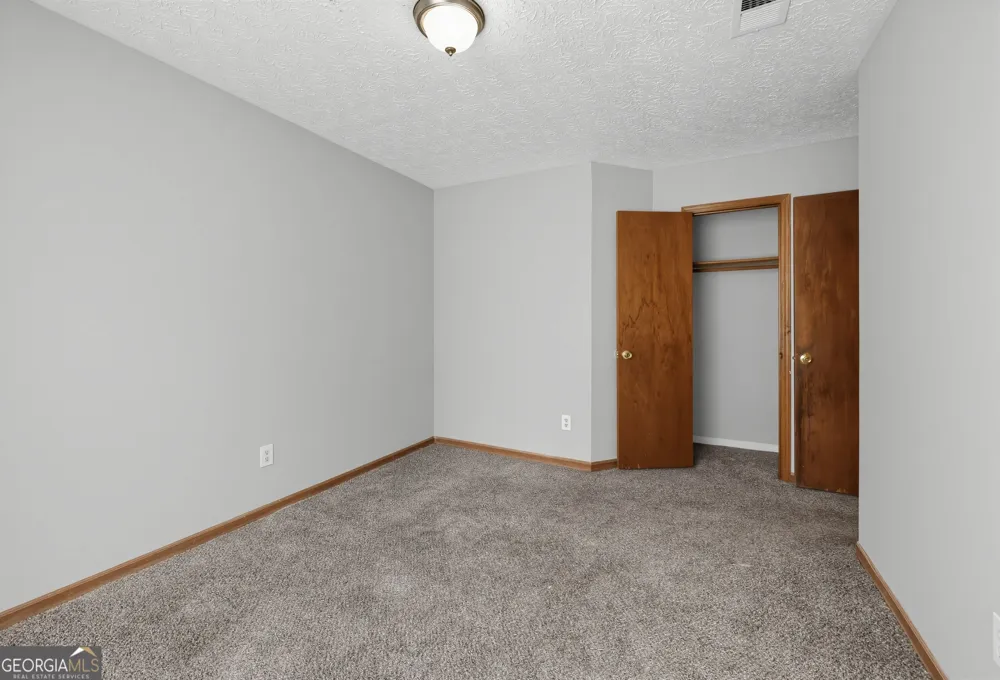 10248 Briarbay LOOP Jonesboro, GA 30238