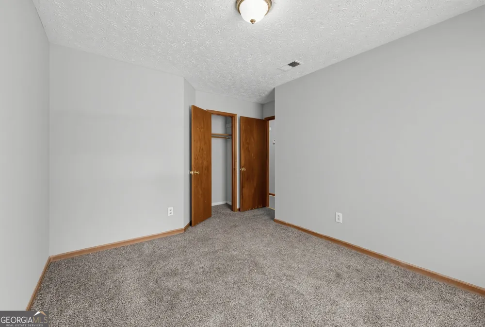 10248 Briarbay LOOP Jonesboro, GA 30238