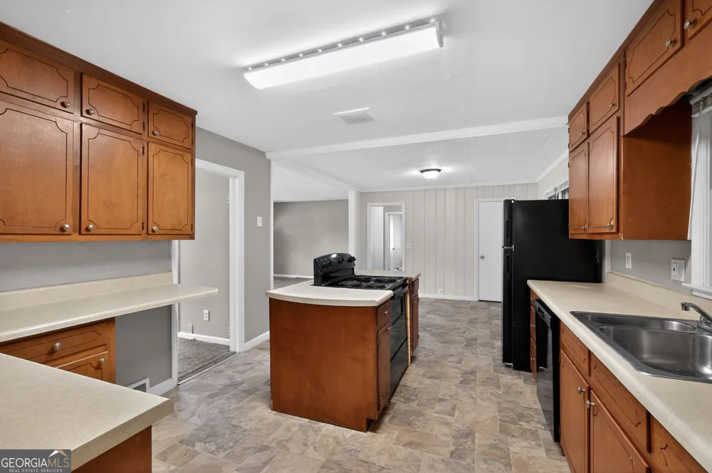 2586 Wiggins ST Lithonia, GA 30058