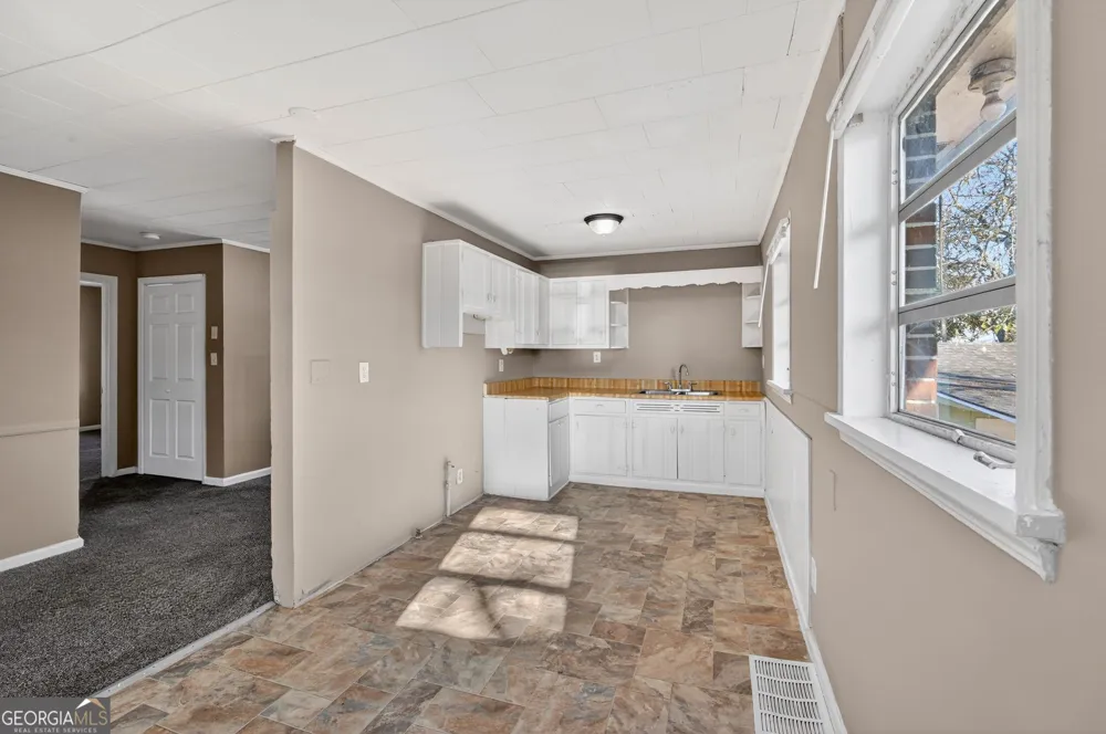 2586 Wiggins ST Lithonia, GA 30058