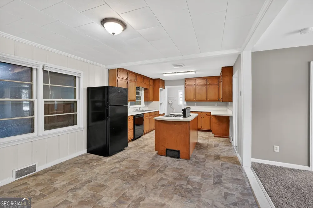 2586 Wiggins ST Lithonia, GA 30058