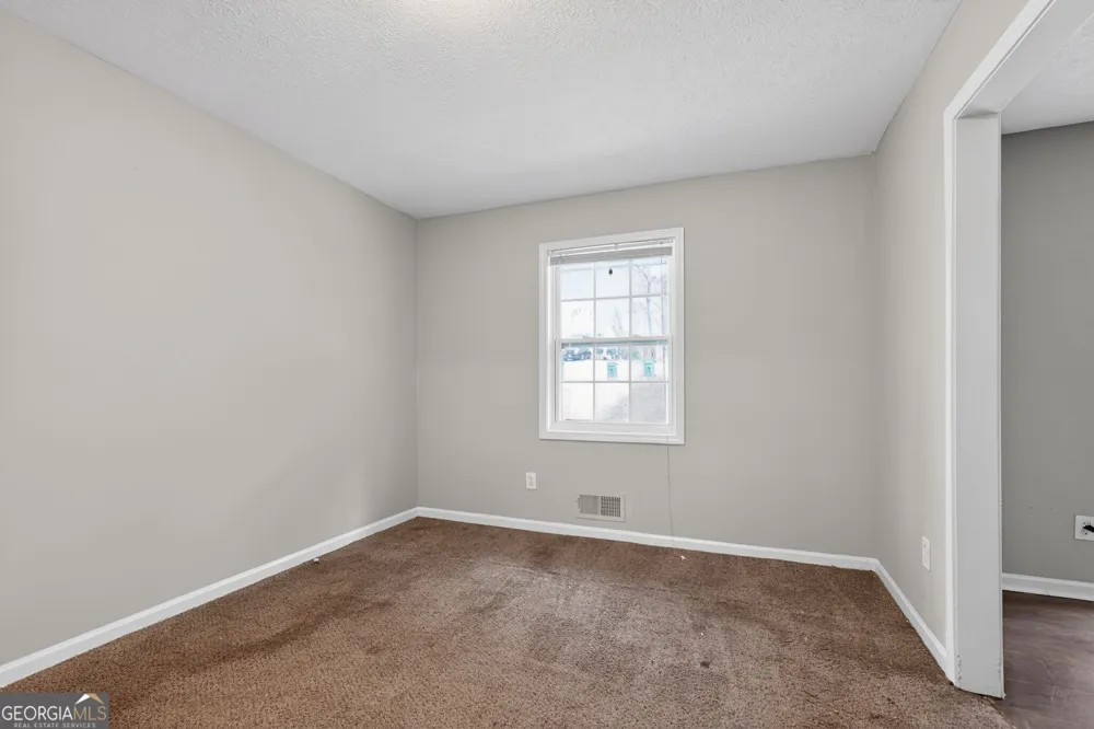 6925 Kimberland Gardens LN Lithonia, GA 30058