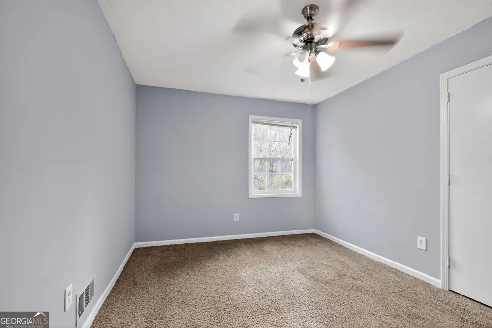6925 Kimberland Gardens LN Lithonia, GA 30058
