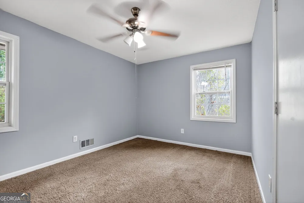 6925 Kimberland Gardens LN Lithonia, GA 30058