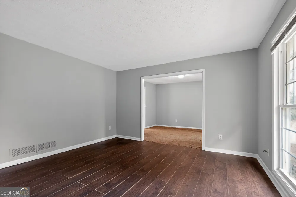 6925 Kimberland Gardens LN Lithonia, GA 30058