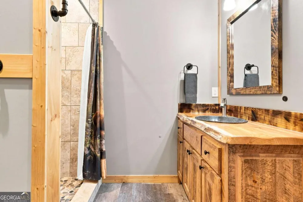 114 Hideaway TRL Copperhill, TN 37317