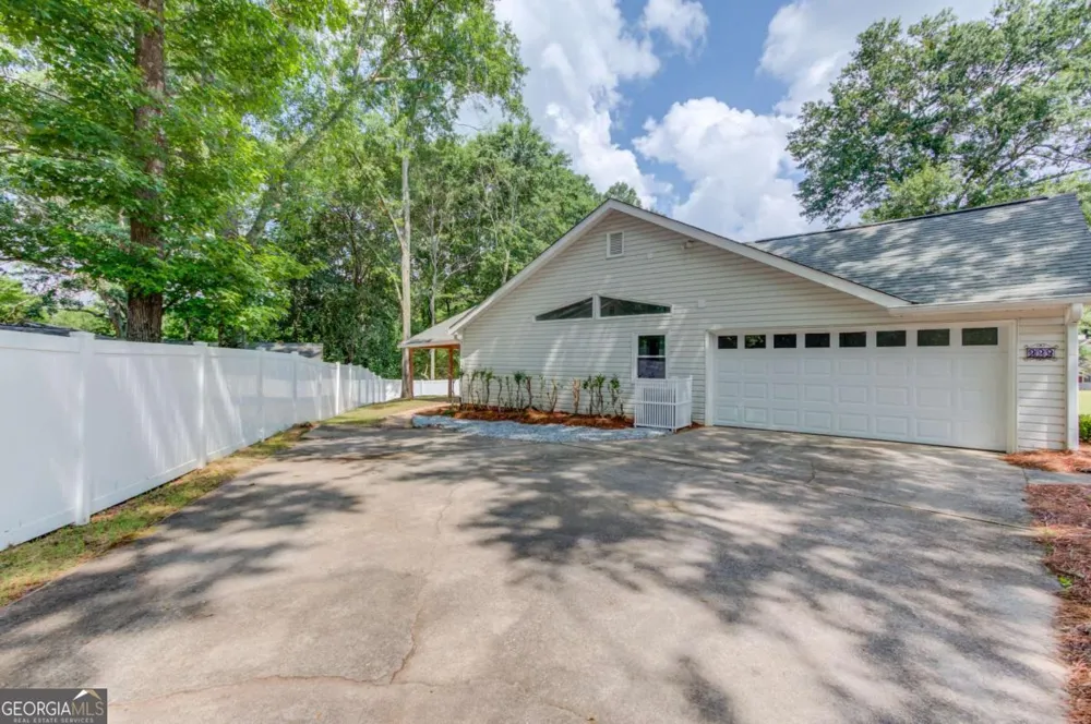 222 Ryan RD Winder, GA 30680