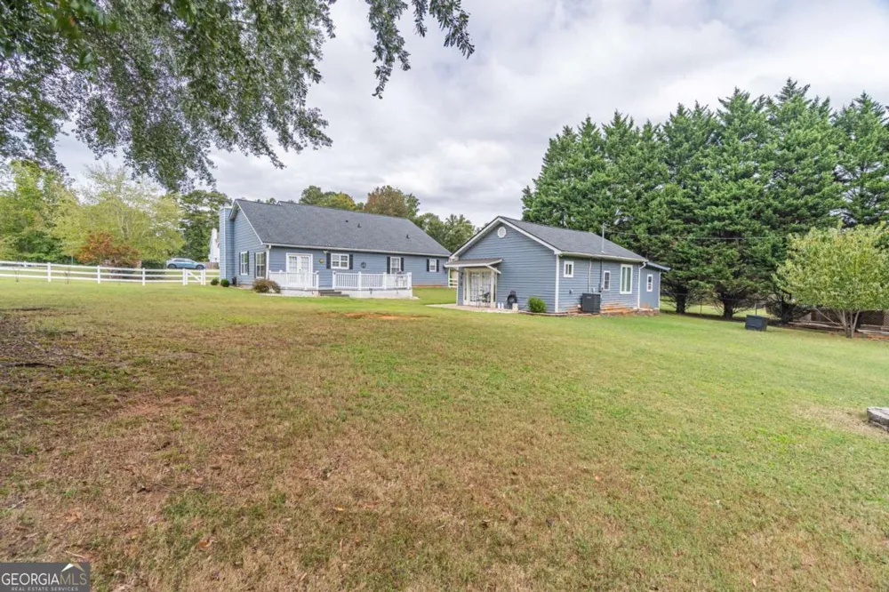 395 Flintlock DR Dacula, GA 30019