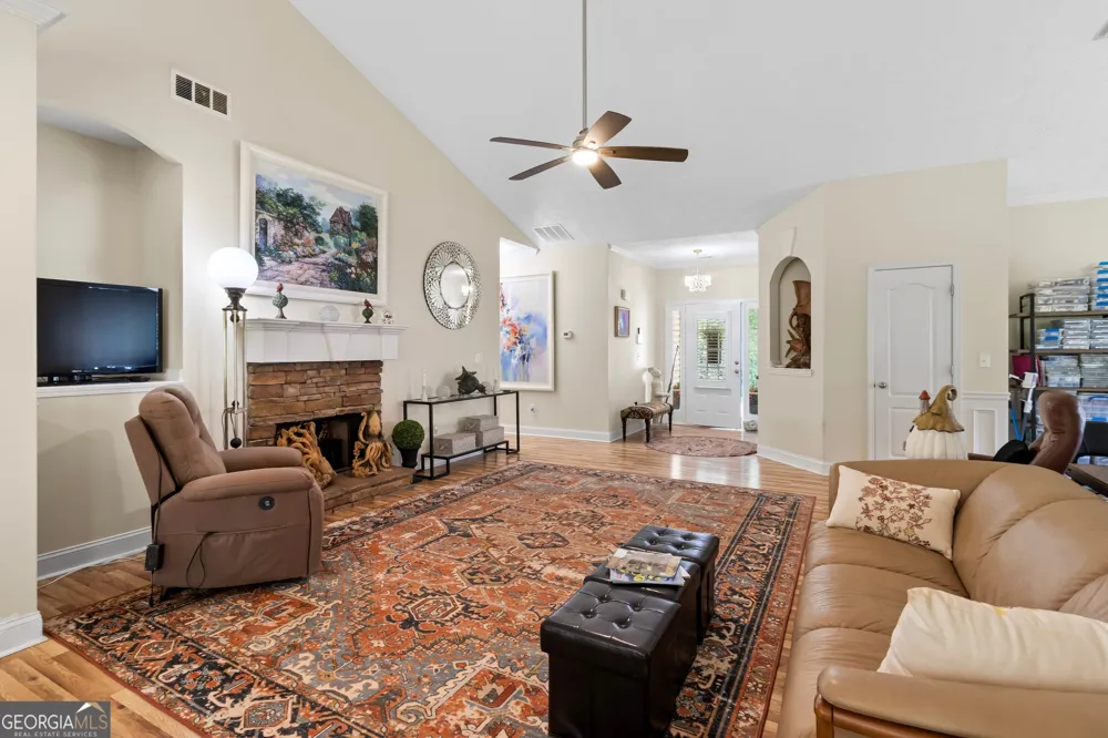 565 Jefferson Walk CIR Jefferson, GA 30549