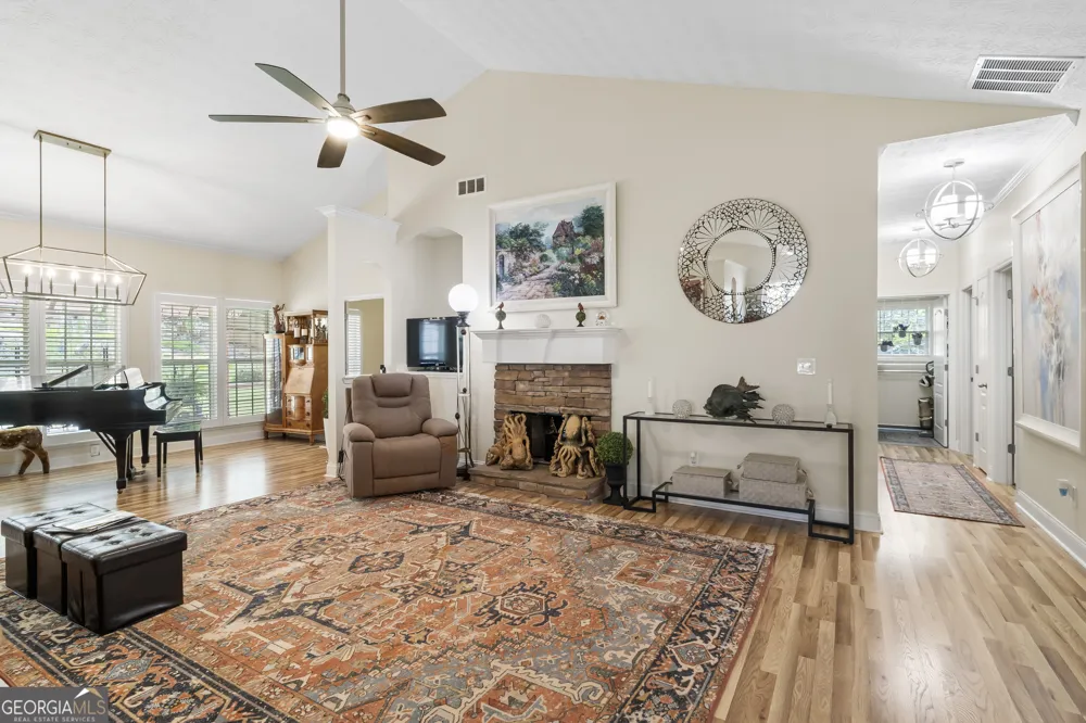 565 Jefferson Walk CIR Jefferson, GA 30549