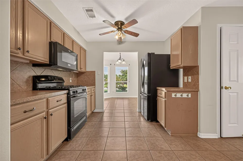 16938 Tableland Trail Conroe, TX 77385