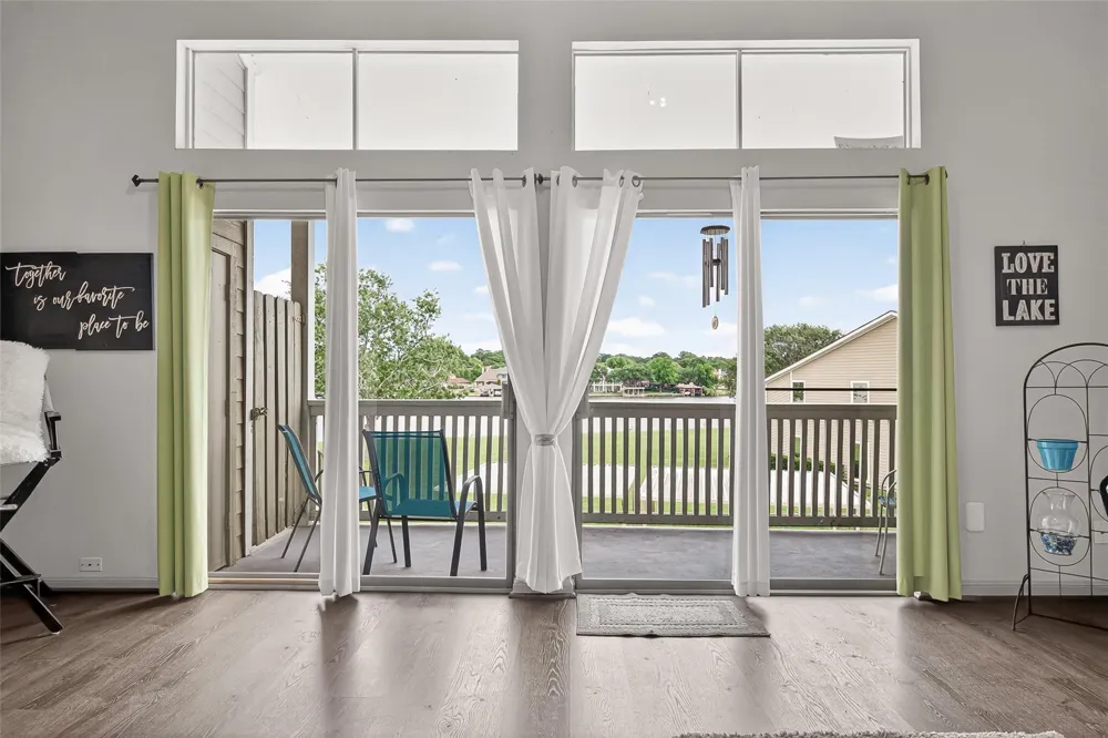 168 April Point Drive S #168 Conroe, TX 77356