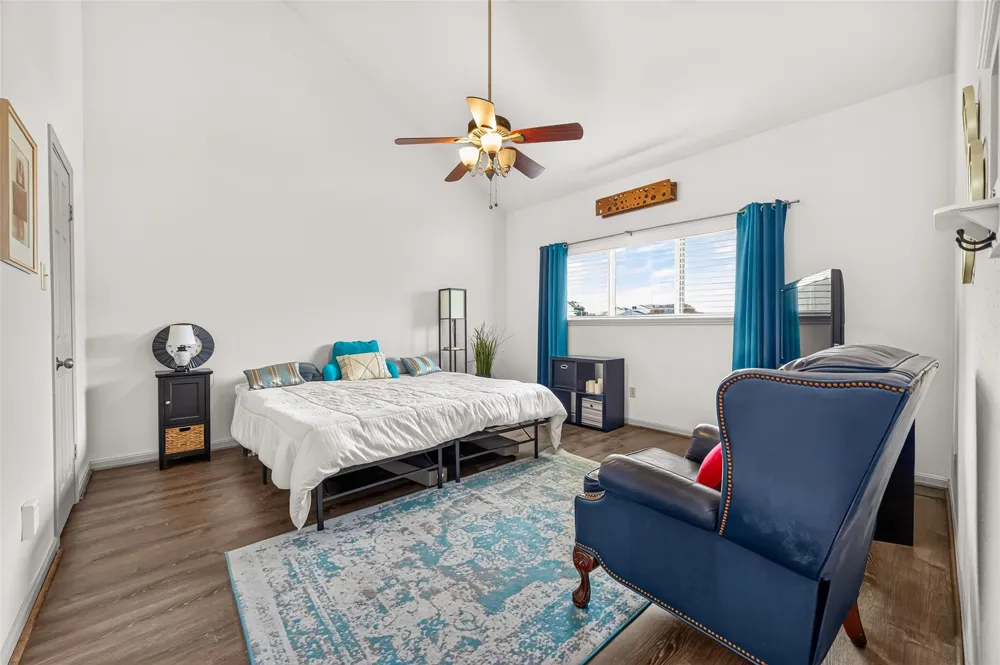 168 April Point Drive S #168 Conroe, TX 77356