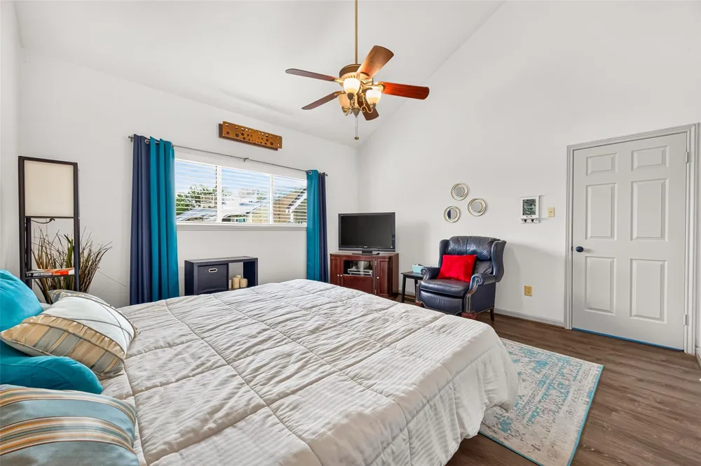 168 April Point Drive S #168 Conroe, TX 77356