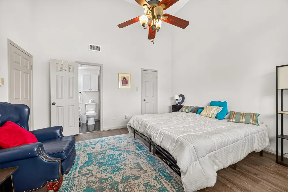 168 April Point Drive S #168 Conroe, TX 77356