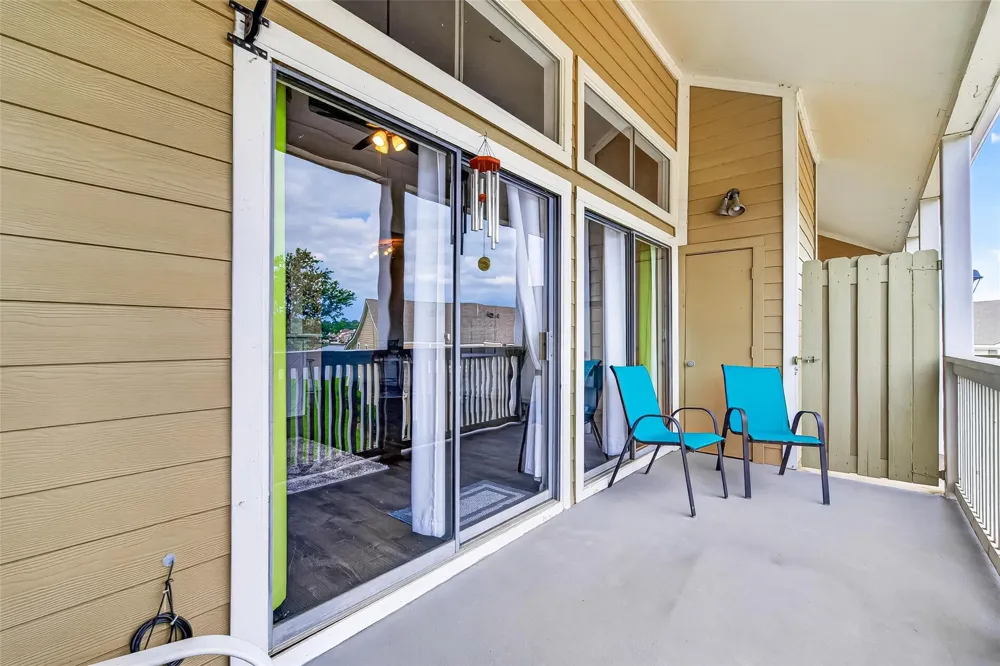 168 April Point Drive S #168 Conroe, TX 77356