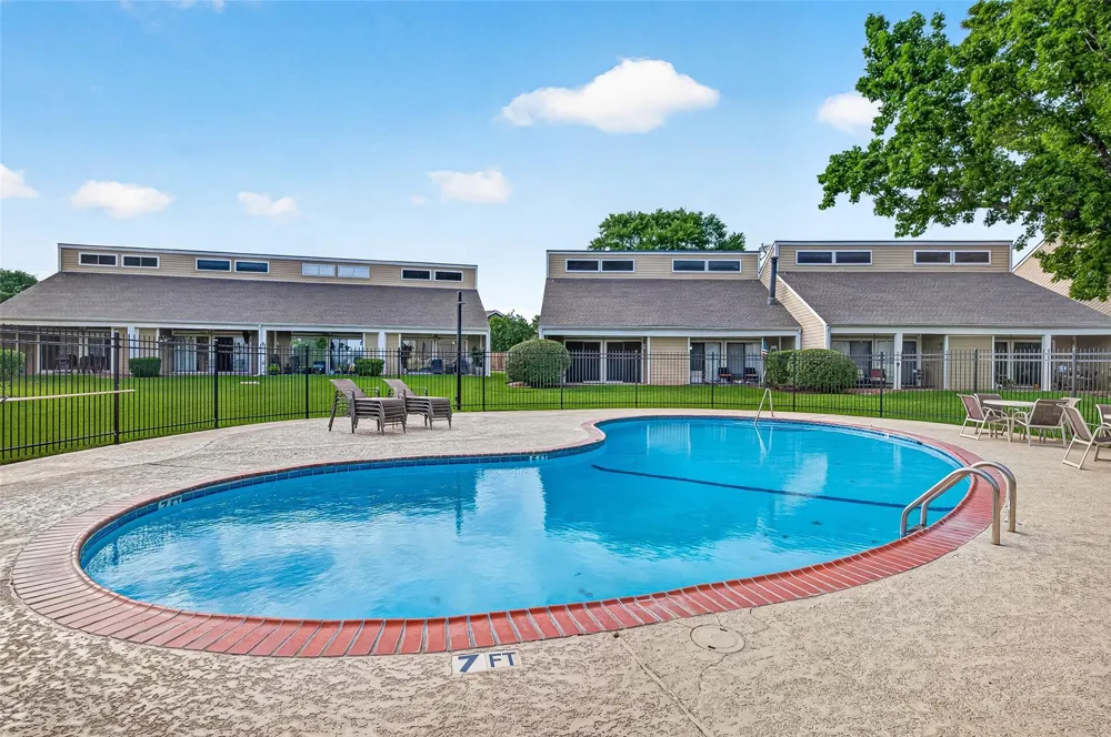 168 April Point Drive S #168 Conroe, TX 77356