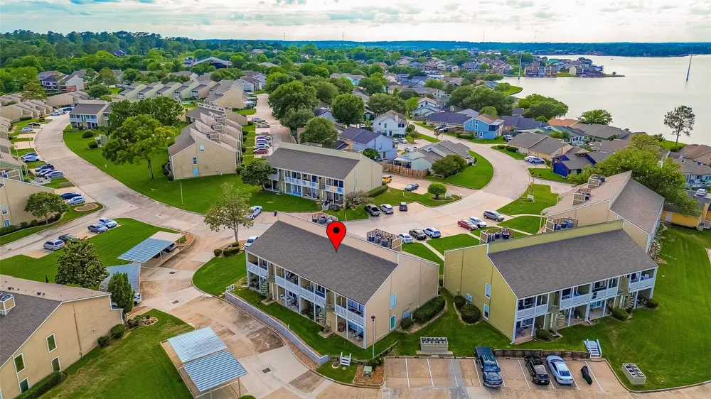 168 April Point Drive S #168 Conroe, TX 77356