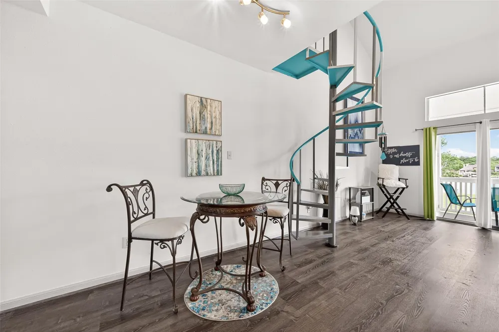 168 April Point Drive S #168 Conroe, TX 77356
