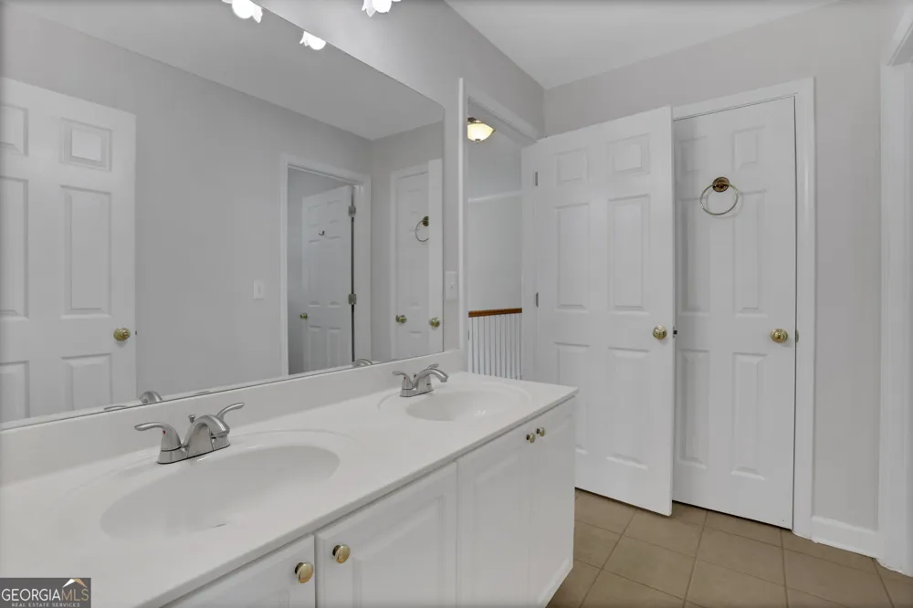 2395 Devon Leigh WALK Duluth, GA 30096