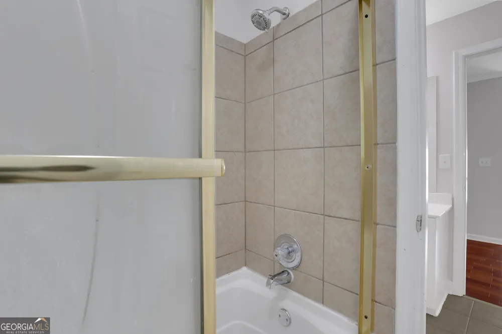 2395 Devon Leigh WALK Duluth, GA 30096