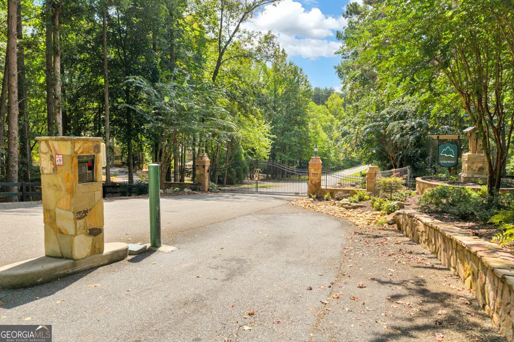 98 Sharp Mountain PKWY Jasper, GA 30143