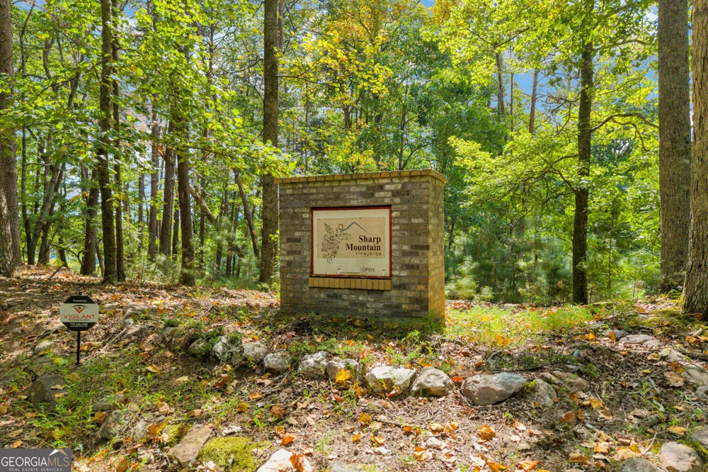 98 Sharp Mountain PKWY Jasper, GA 30143