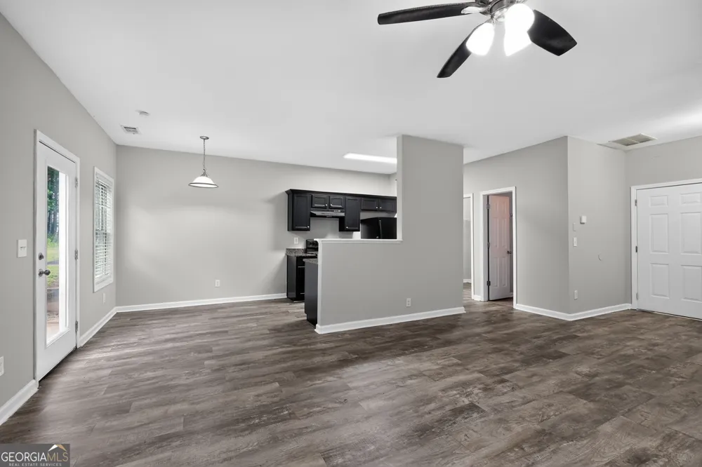 6381 Shadow SQ Lithonia, GA 30058