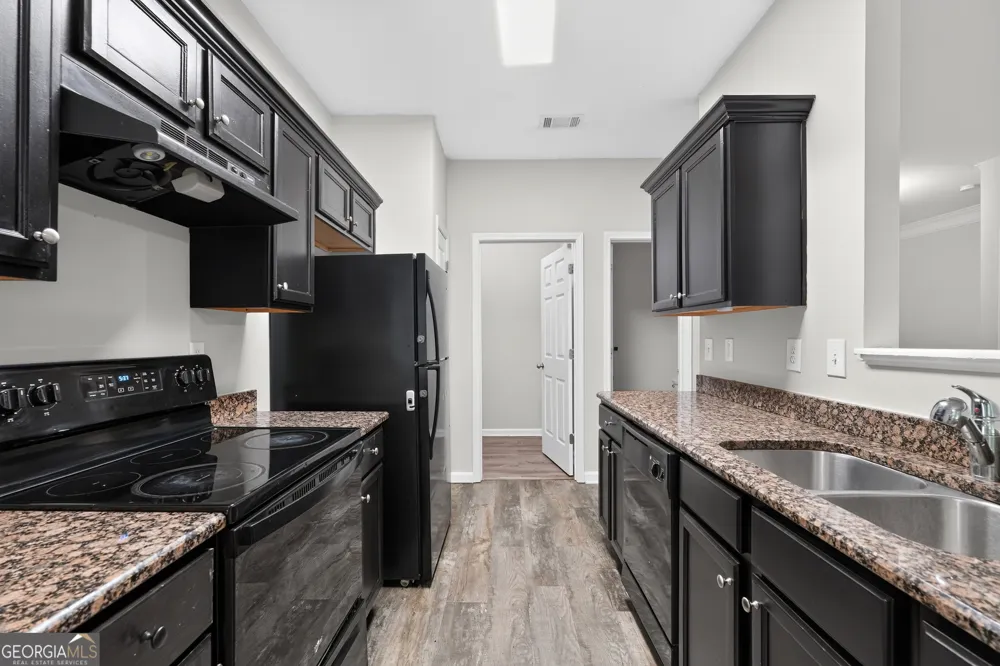 6381 Shadow SQ Lithonia, GA 30058