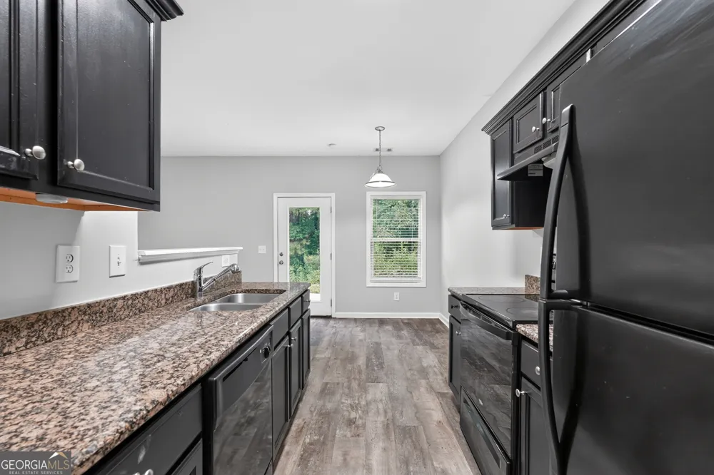 6381 Shadow SQ Lithonia, GA 30058