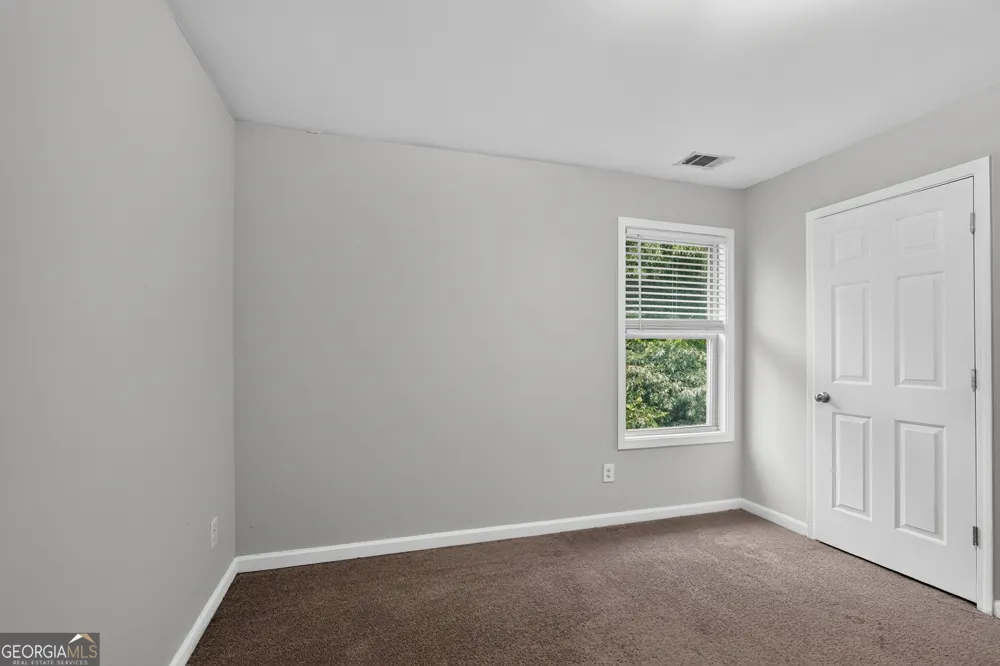 6381 Shadow SQ Lithonia, GA 30058