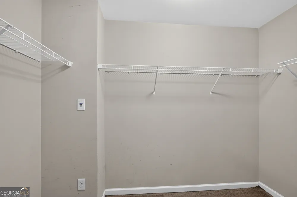 6381 Shadow SQ Lithonia, GA 30058