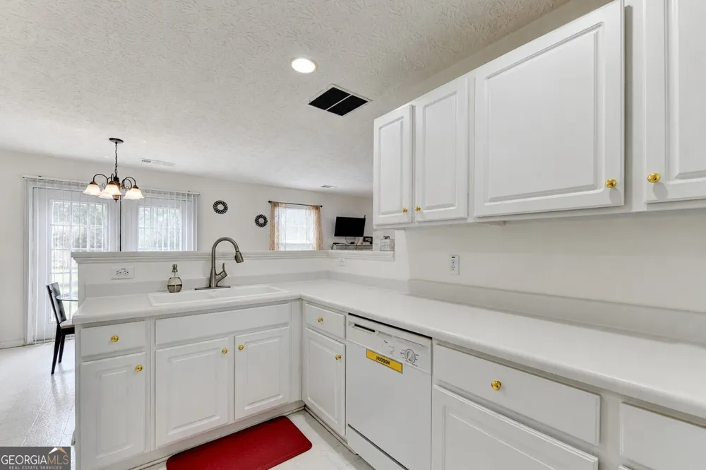 3012 River Garden RD Covington, GA 30016