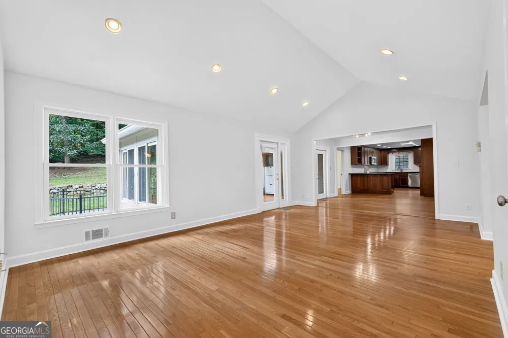 415 Forest Hills DR Sandy Springs, GA 30342