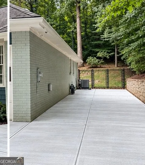 415 Forest Hills DR Sandy Springs, GA 30342