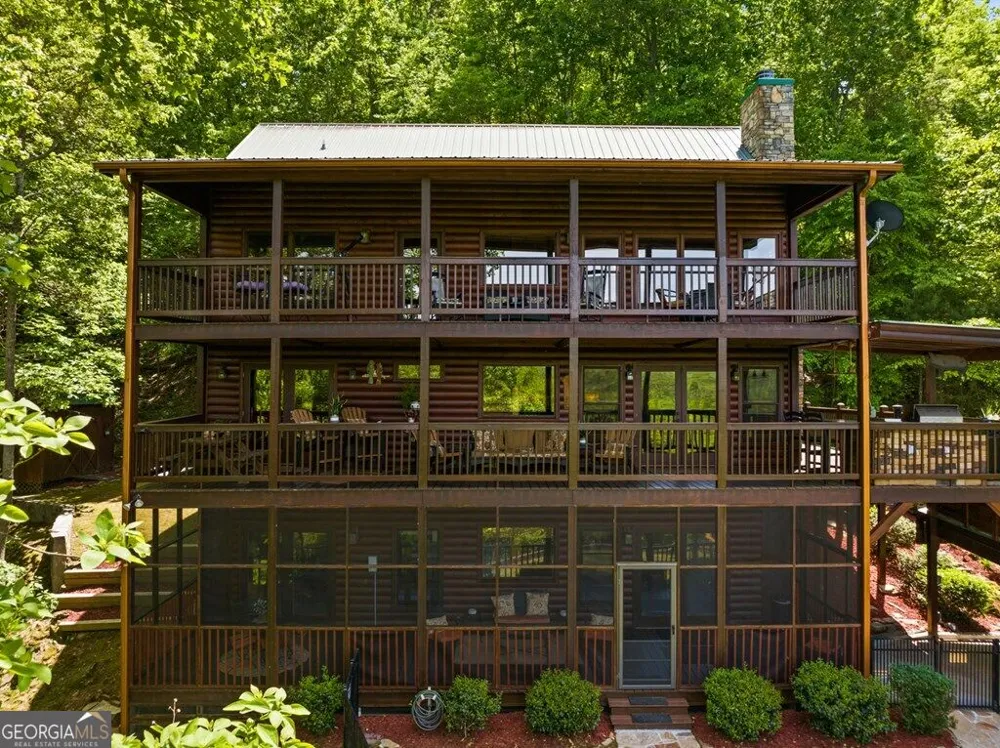 115 Mountain High DR Mineral Bluff, GA 30559