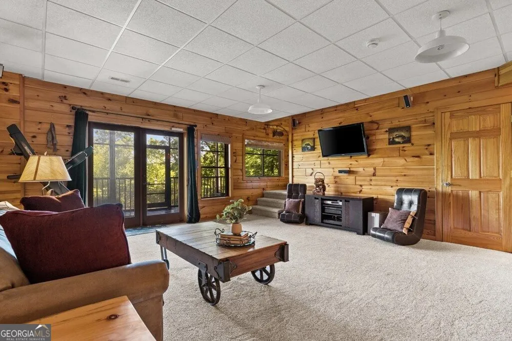 115 Mountain High DR Mineral Bluff, GA 30559