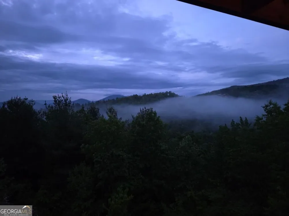 115 Mountain High DR Mineral Bluff, GA 30559