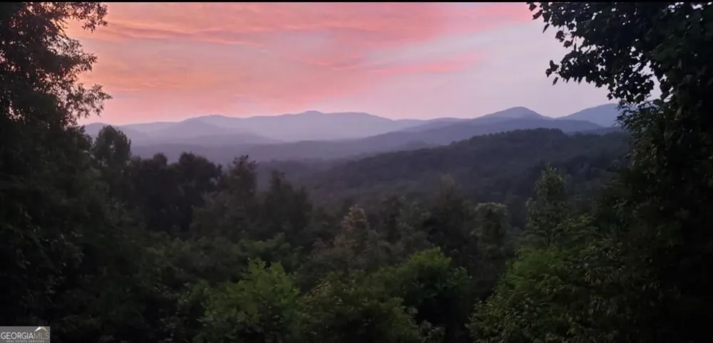 115 Mountain High DR Mineral Bluff, GA 30559